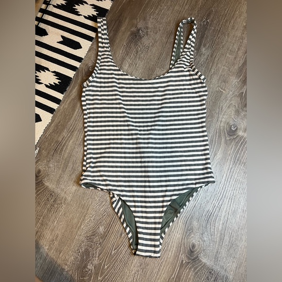 Rip Curl Other - Ripcurl One-Piece Swimsuit Striped Medium